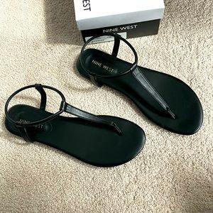 New Black Nine West Bassie Flat Sandals 8M